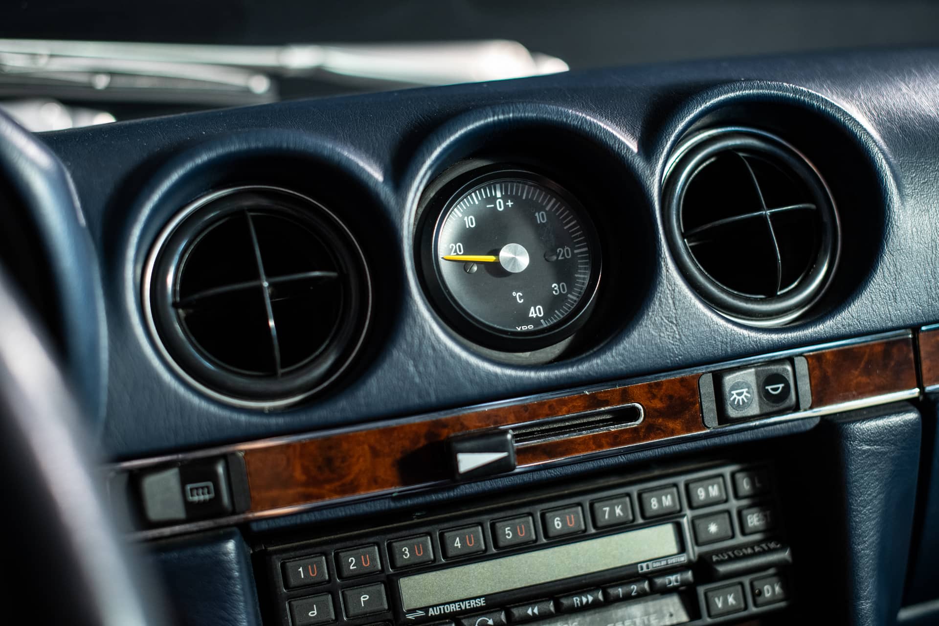 Mercedes 420 SL R107 - Photo 21