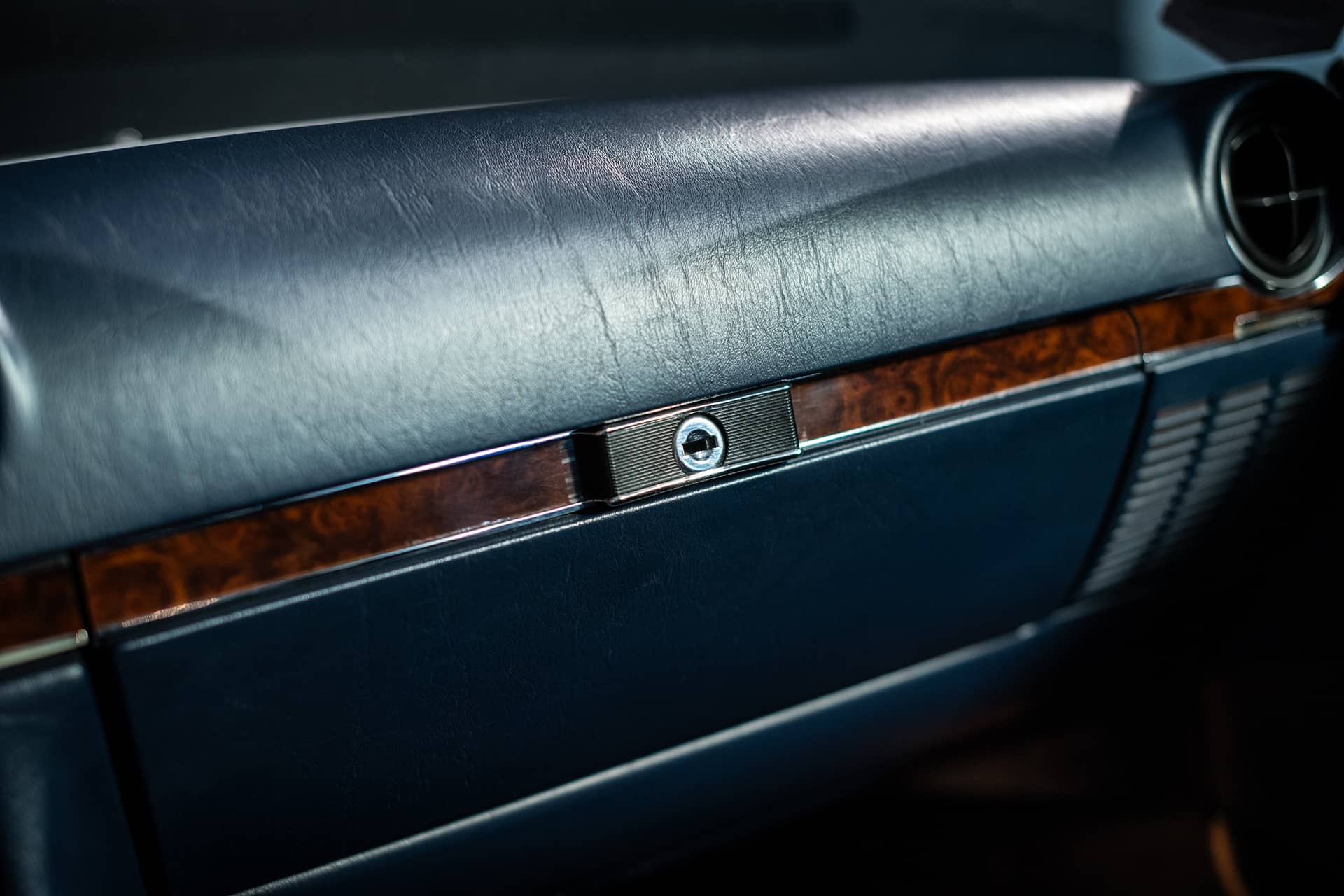 Mercedes 420 SL R107 - Photo 22