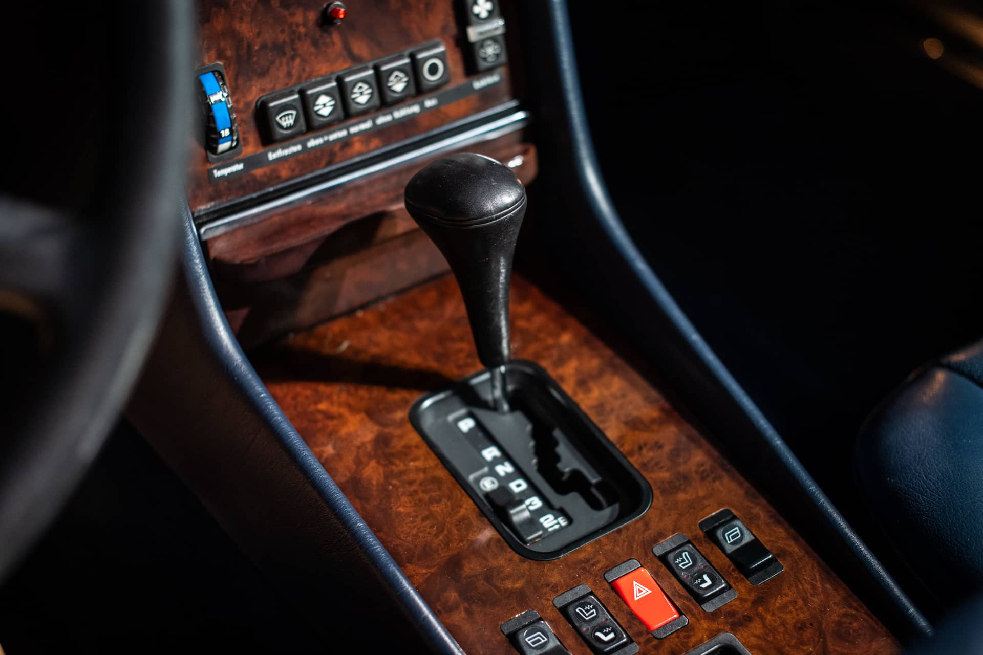 Mercedes 420 SL R107 - Photo 23