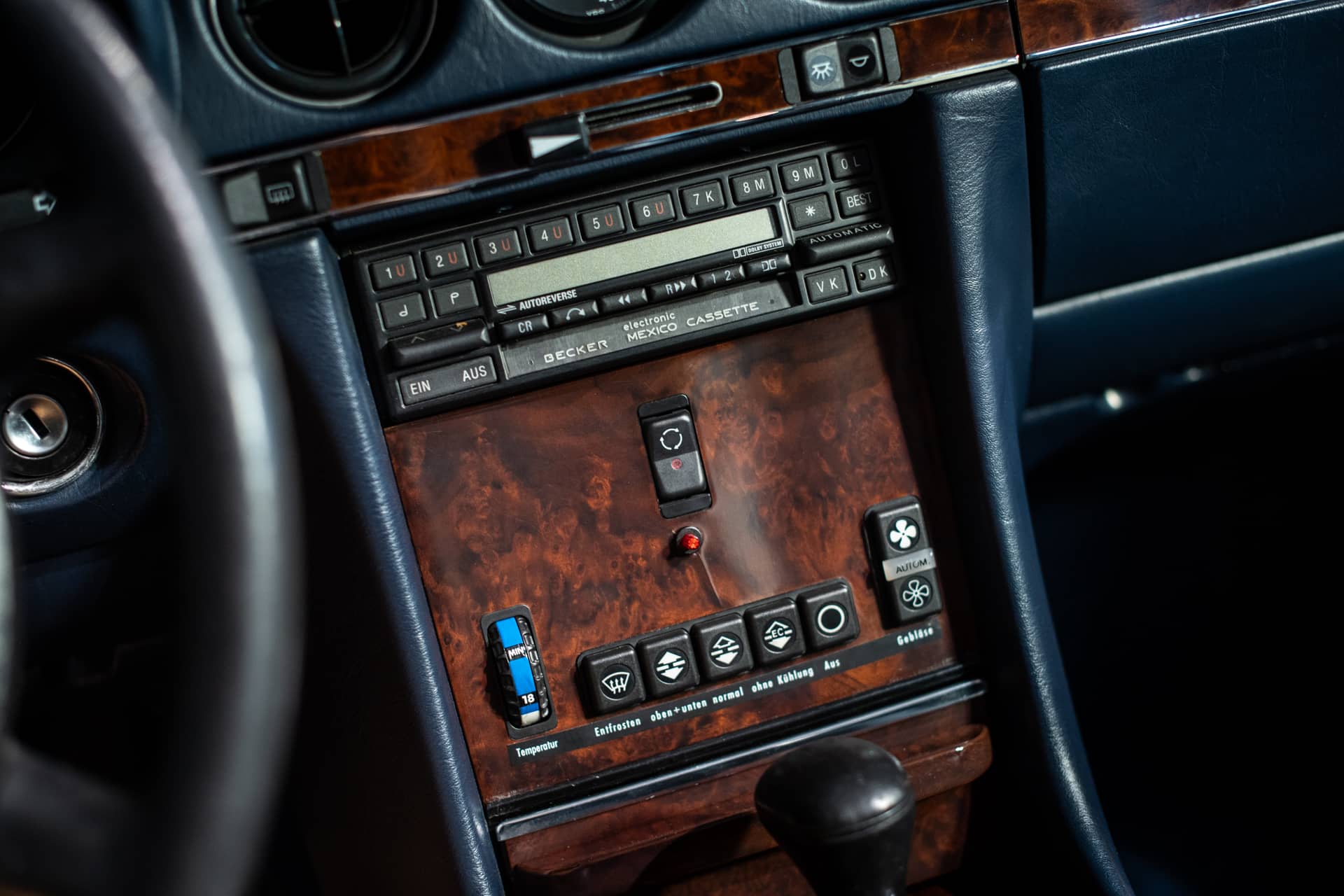 Mercedes 420 SL R107 - Photo 24