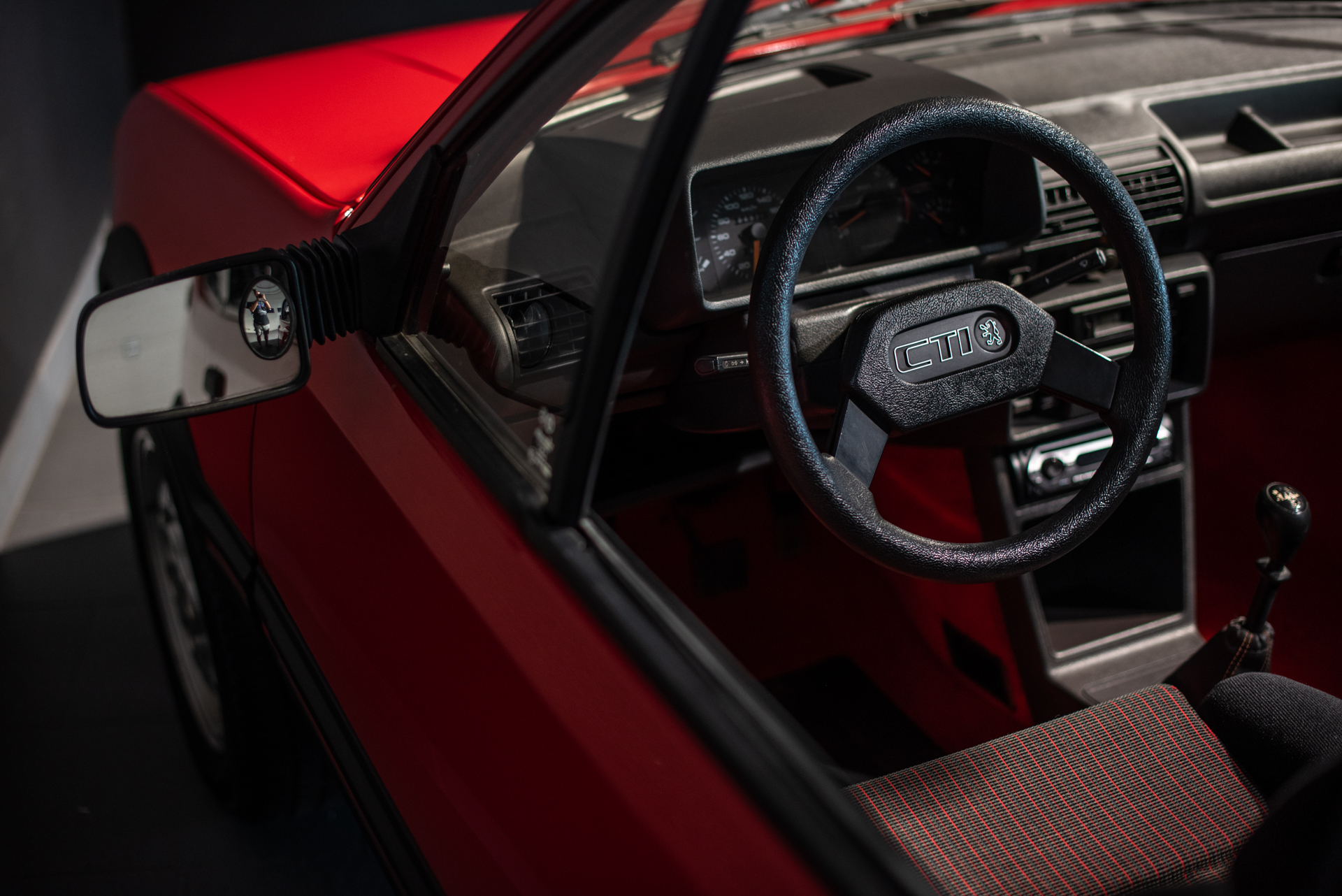 Peugeot 205 CTI - Photo 22