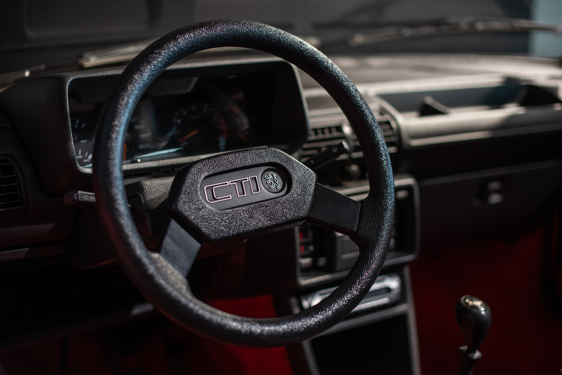 Peugeot 205 CTI - Photo 23