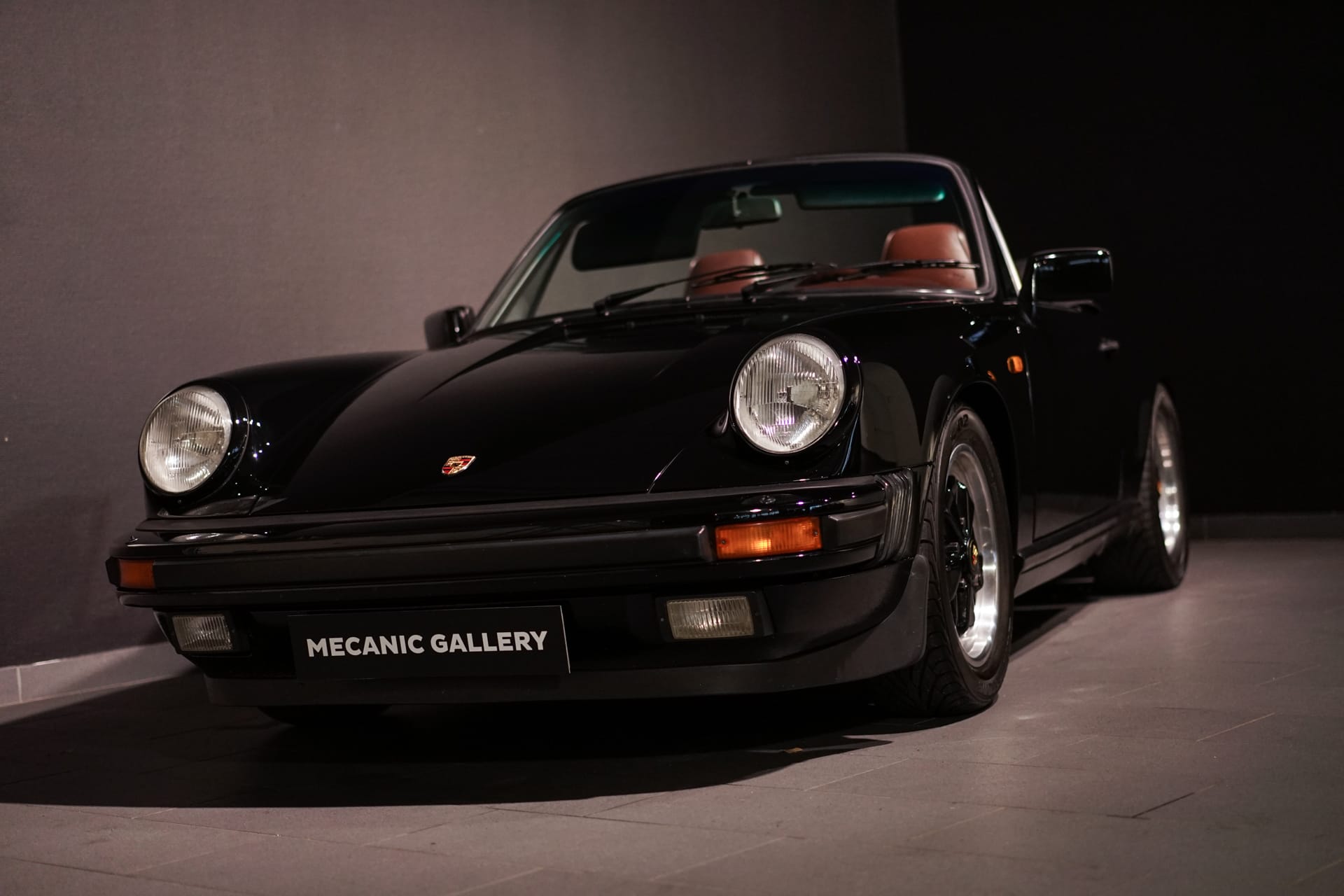 Porsche 911 Carrera 3.2 Cabriolet - Photo 11