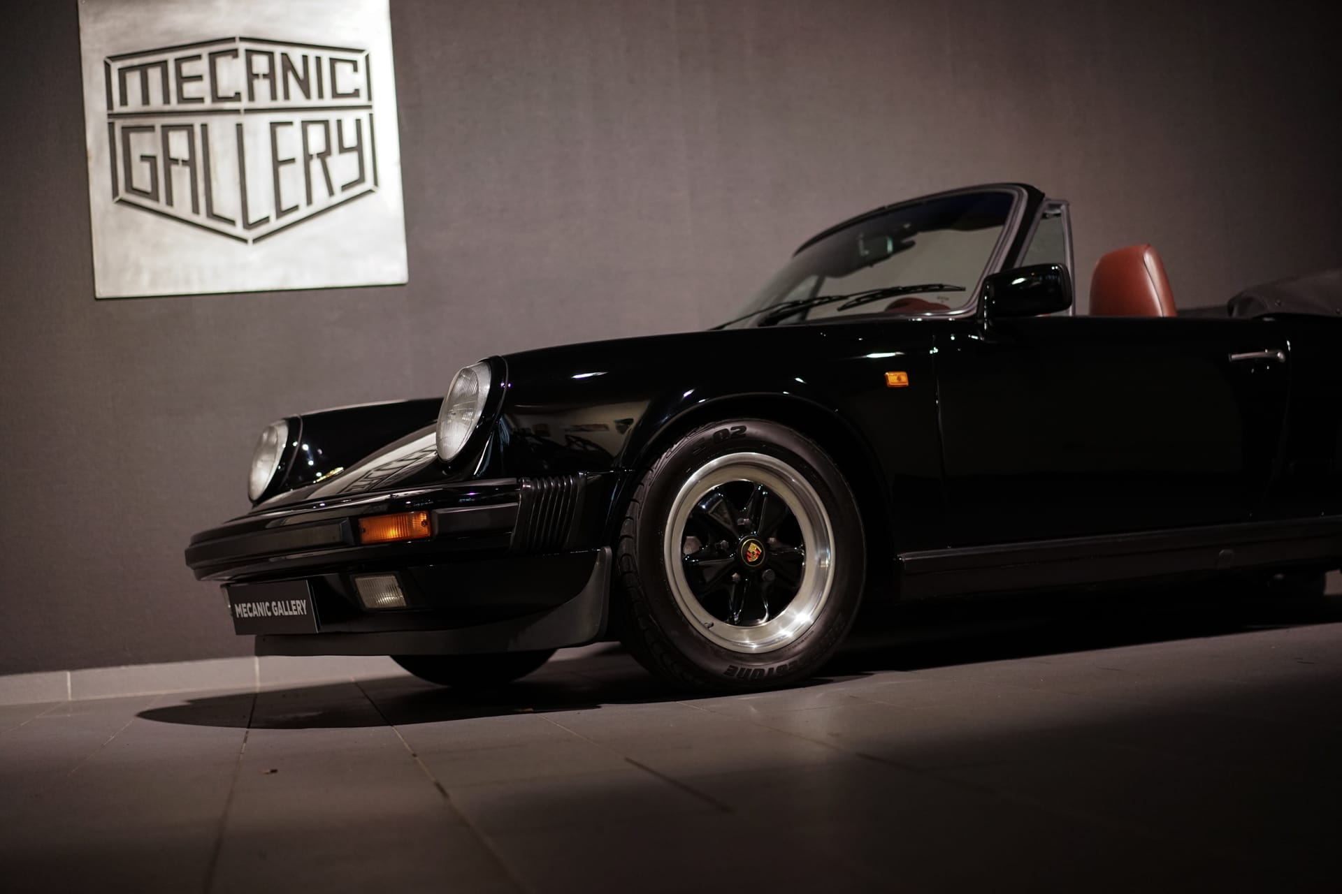 Porsche 911 Carrera 3.2 Cabriolet - Photo 13