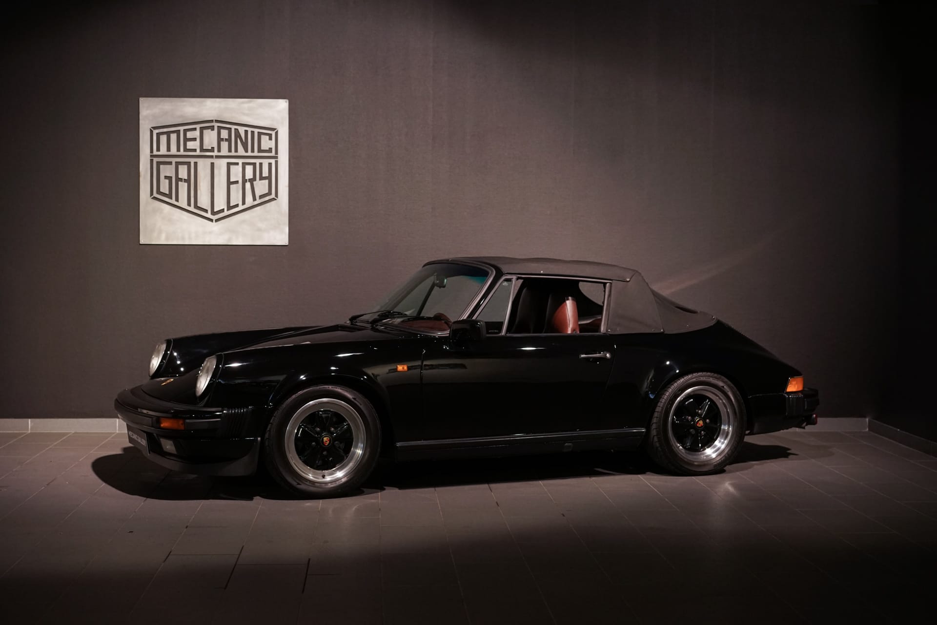 Porsche 911 Carrera 3.2 Cabriolet - Photo 3