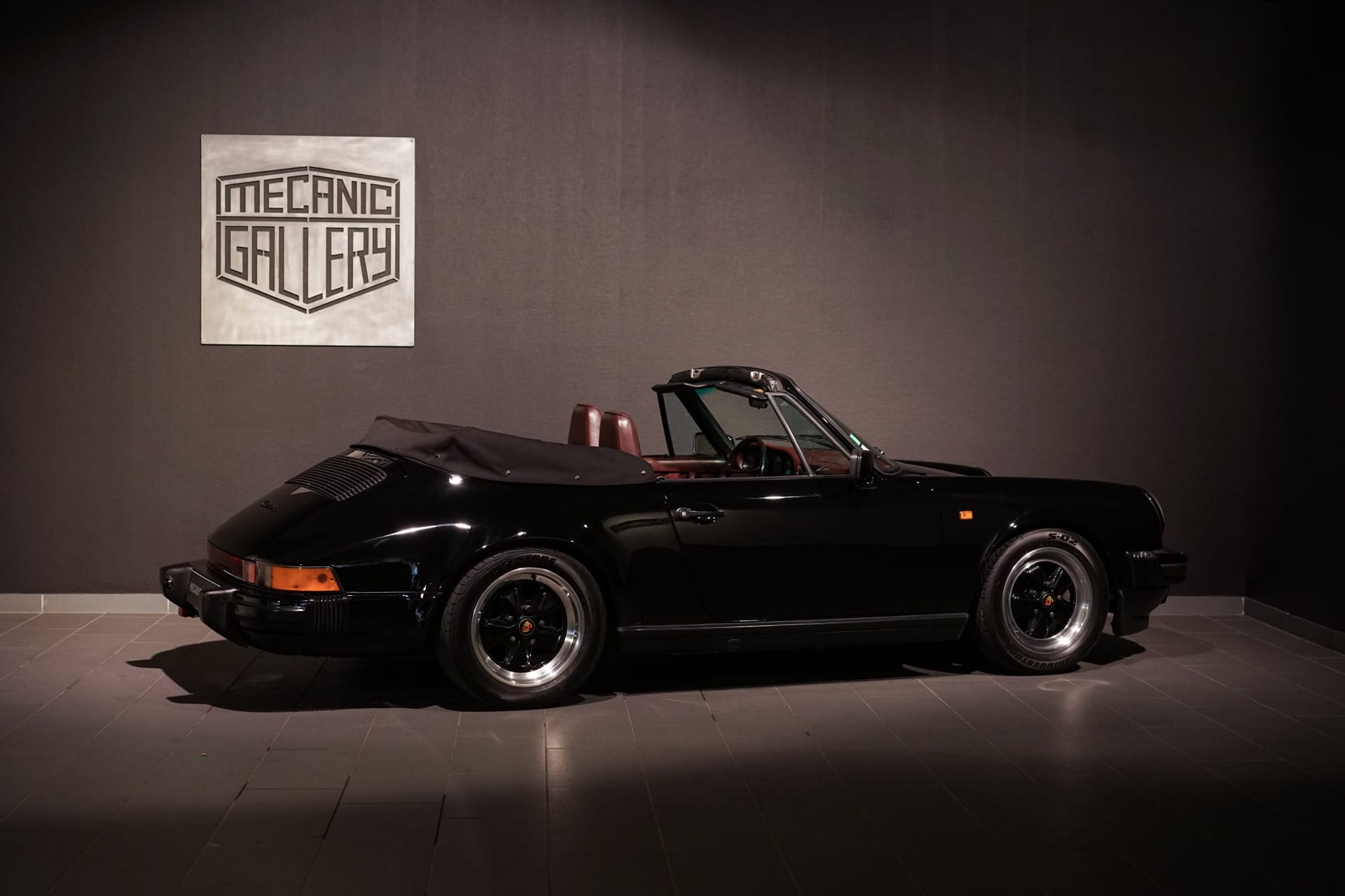 Porsche 911 Carrera 3.2 Cabriolet - Photo 6