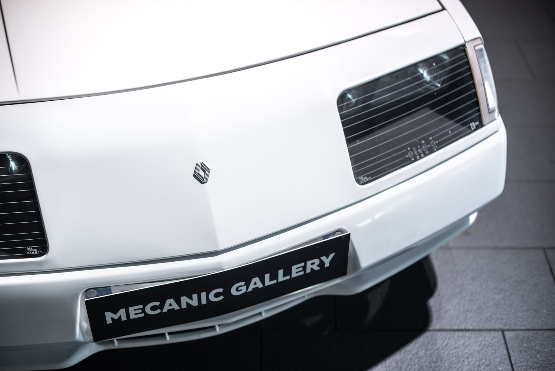 Alpine GTA V6 Turbo - Photo 10