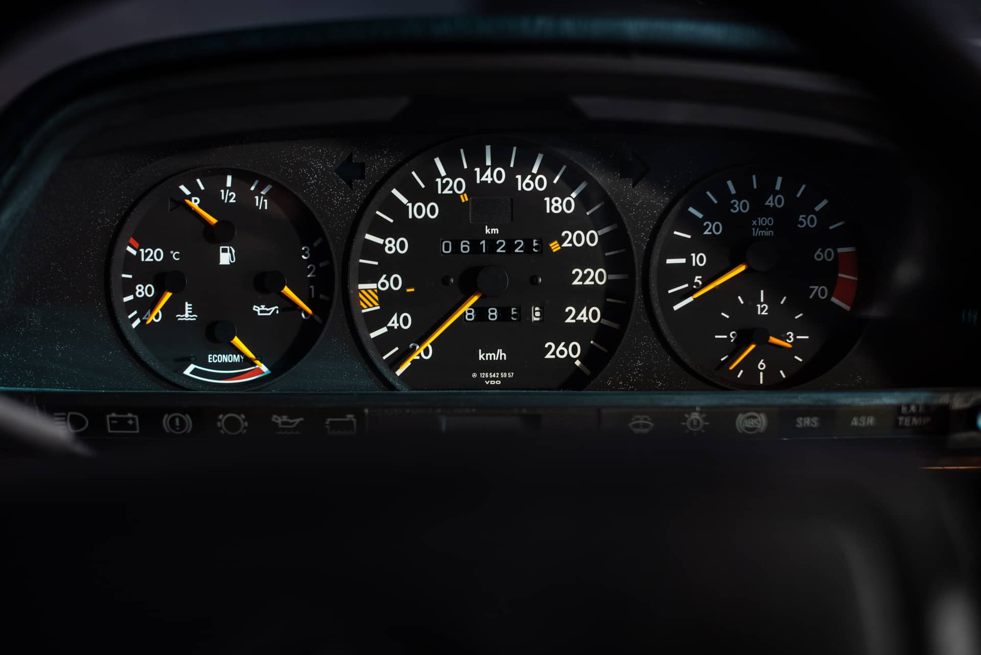 Mercedes-Benz 560 SEC - Photo 19