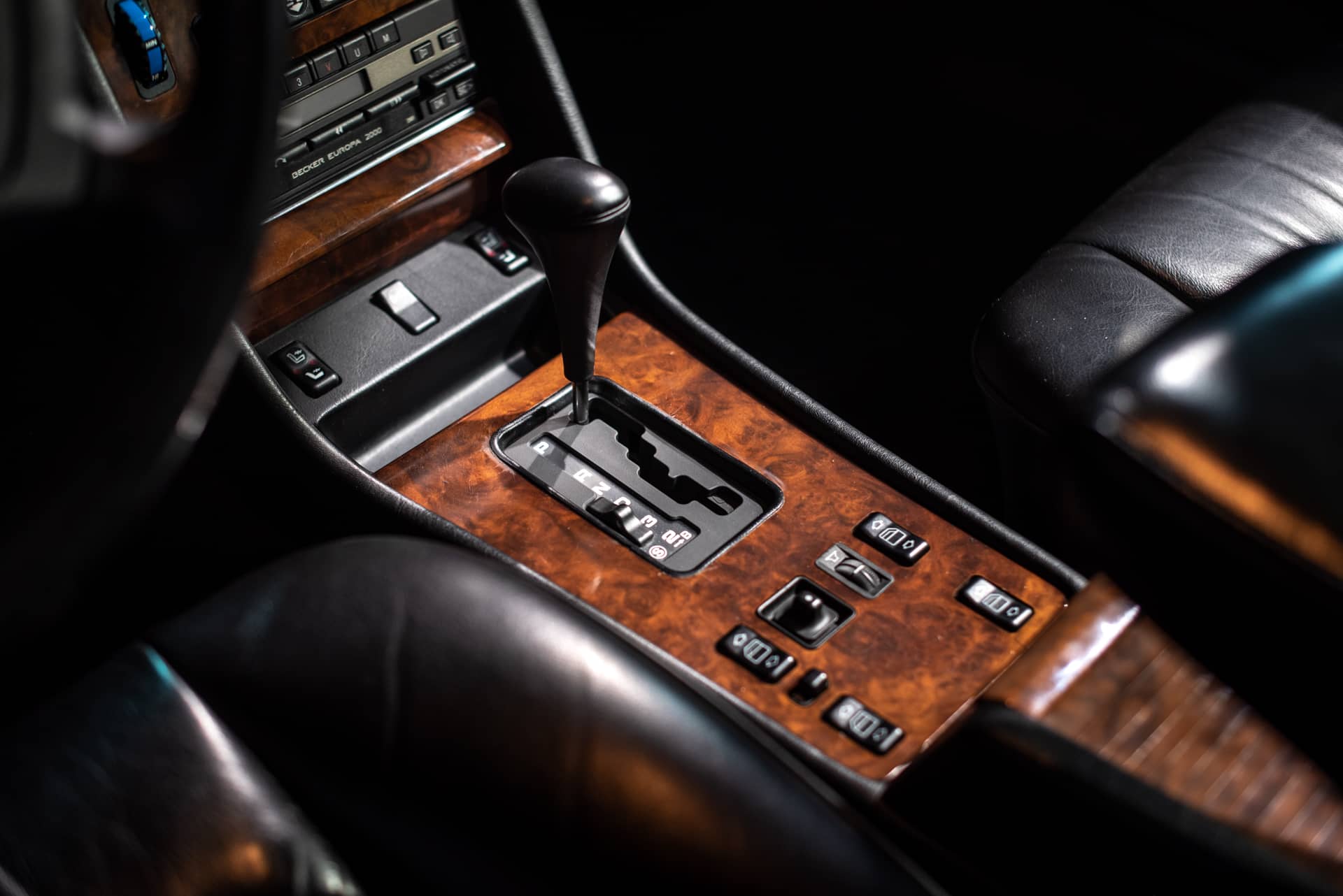 Mercedes-Benz 560 SEC - Photo 22