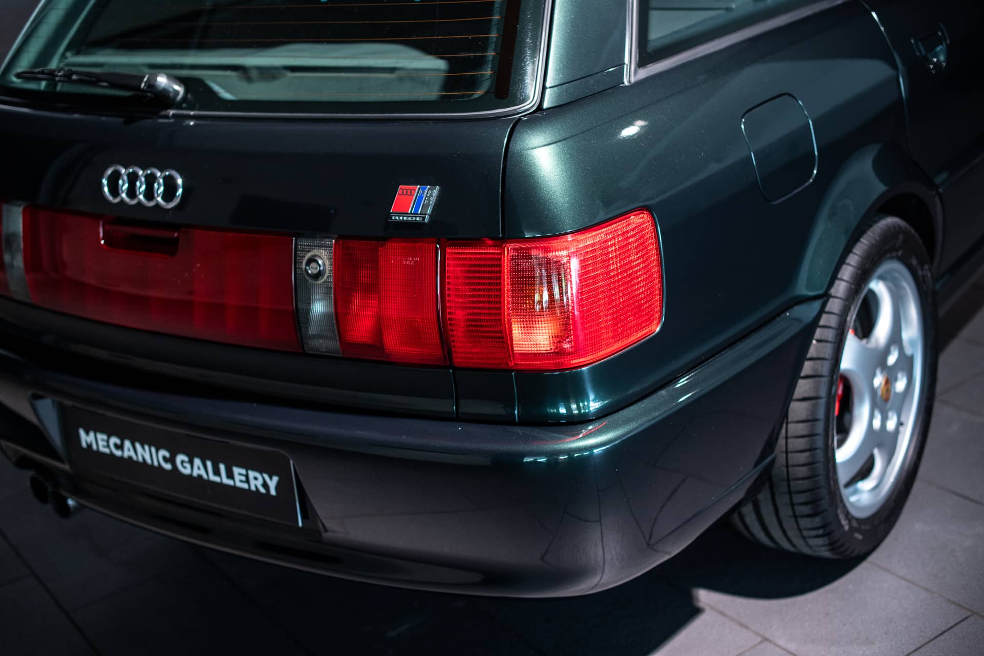 Audi RS2 Avant - Photo 8