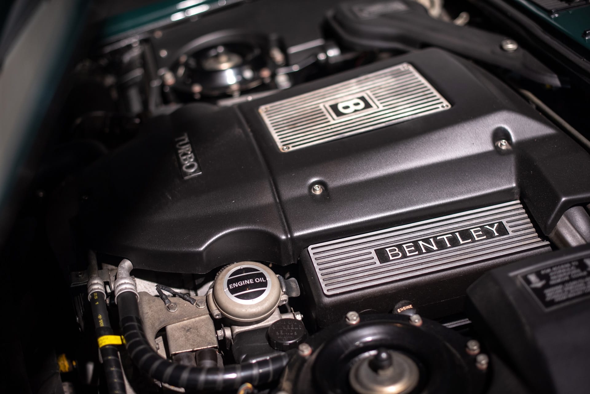 Bentley Turbo R - Photo 32