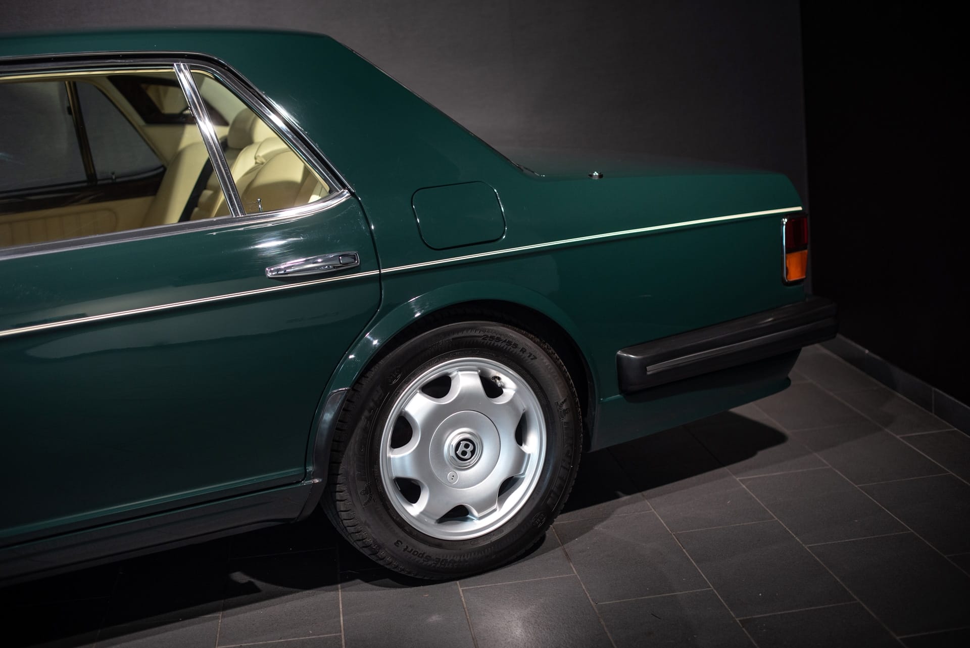 Bentley Turbo R - Photo 9