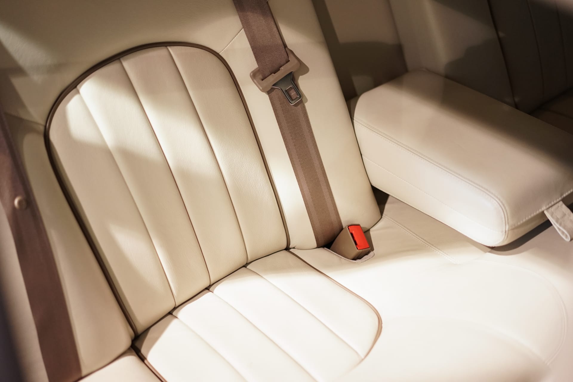 Daimler X300 V8 4.0 LWB - Photo 20