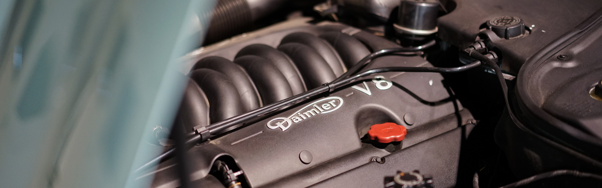 Daimler X300 V8 4.0 LWB - Photo 33