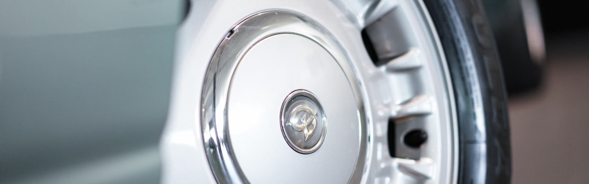 Daimler X300 V8 4.0 LWB - Photo 35