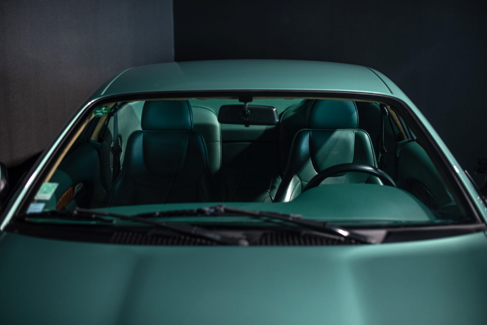 Aston Martin DB7 Vantage - Photo 11