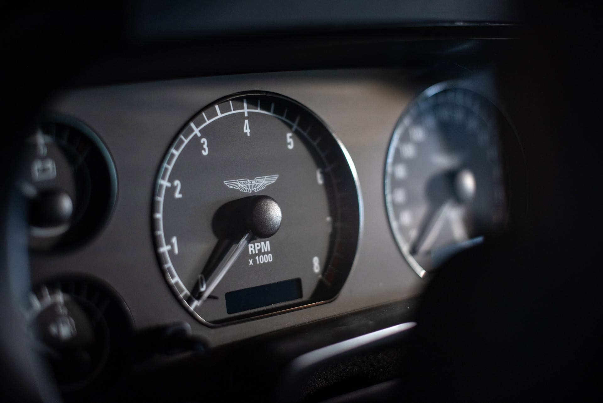 Aston Martin DB7 Vantage - Photo 27