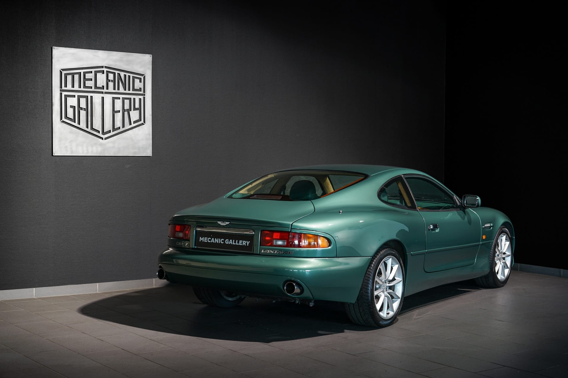 Aston Martin DB7 Vantage - Photo 3