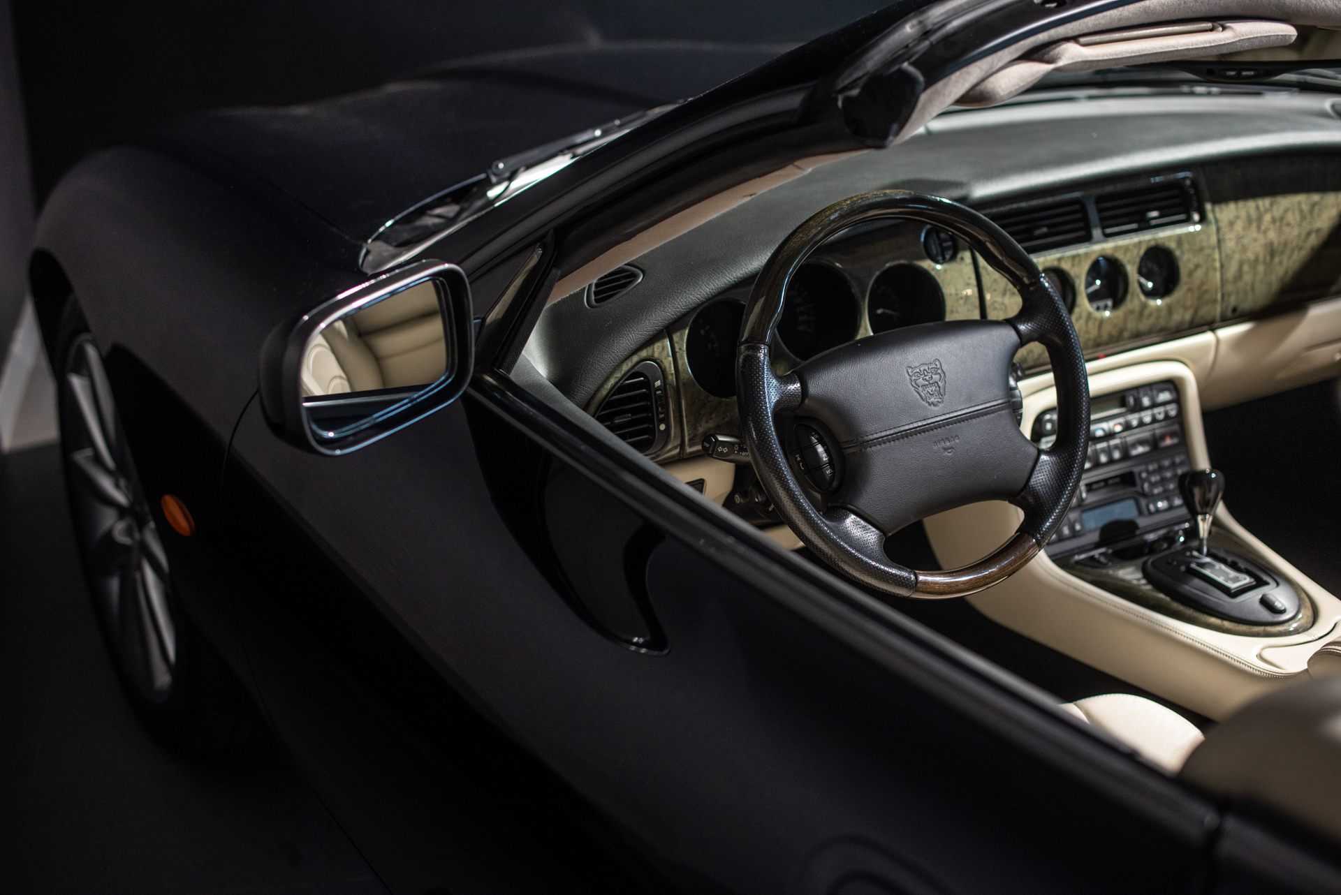 Jaguar XK8 Cabriolet V8 4.2 - Photo 17