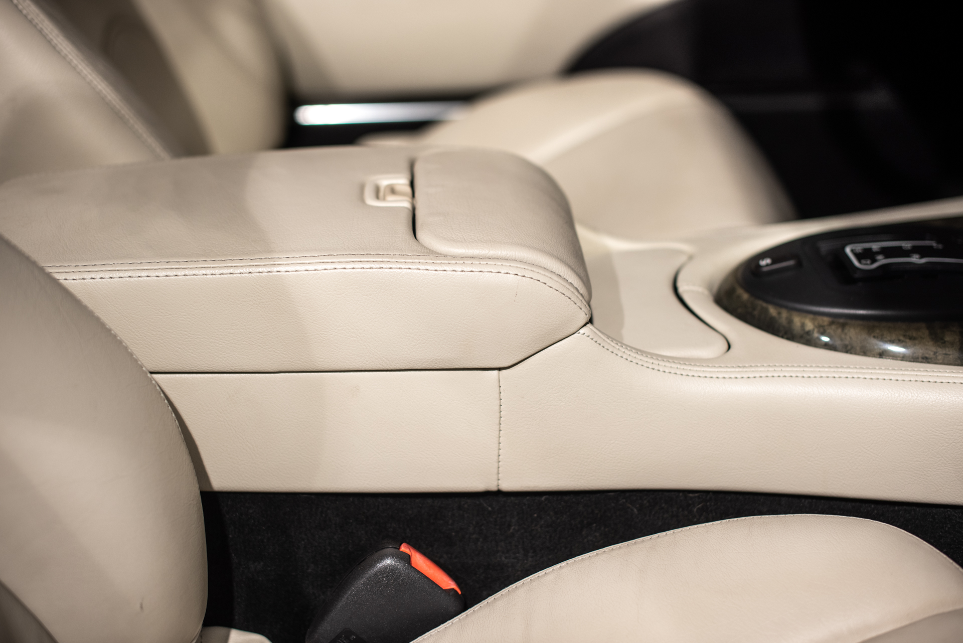 Jaguar XK8 Cabriolet V8 4.2 - Photo 30