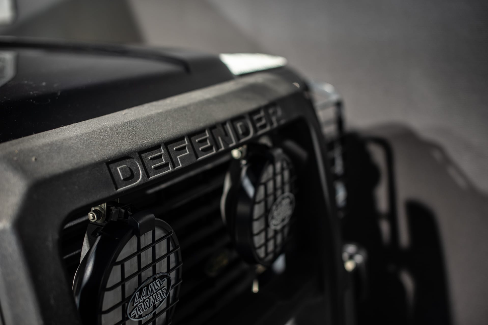 Land Rover Defender 90 TD5 « Black Silver » - Photo 17