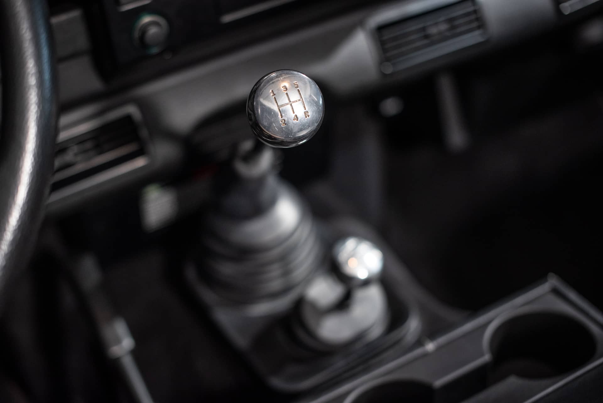 Land Rover Defender 90 TD5 « Black Silver » - Photo 21