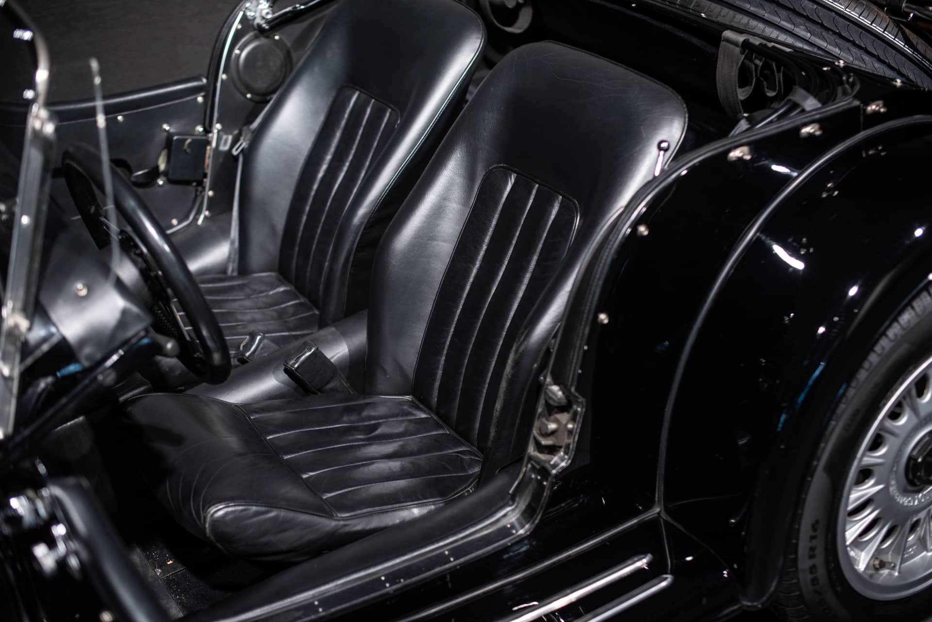 Morgan Plus 8 4.6 - Photo 18