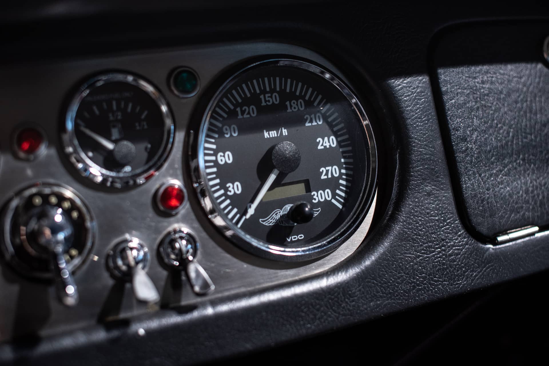 Morgan Plus 8 4.6 - Photo 26