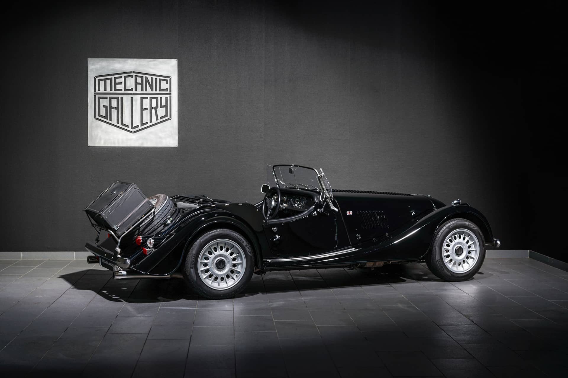 Morgan Plus 8 4.6 - Photo 6