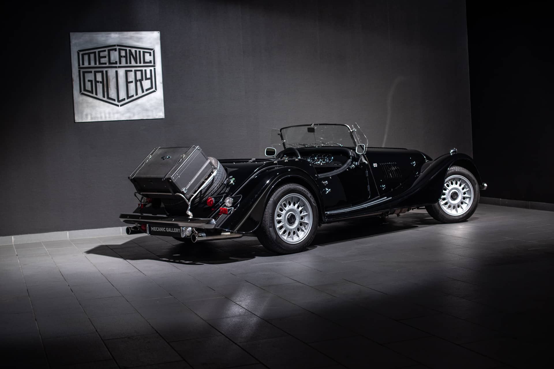 Morgan Plus 8 4.6 - Photo 8