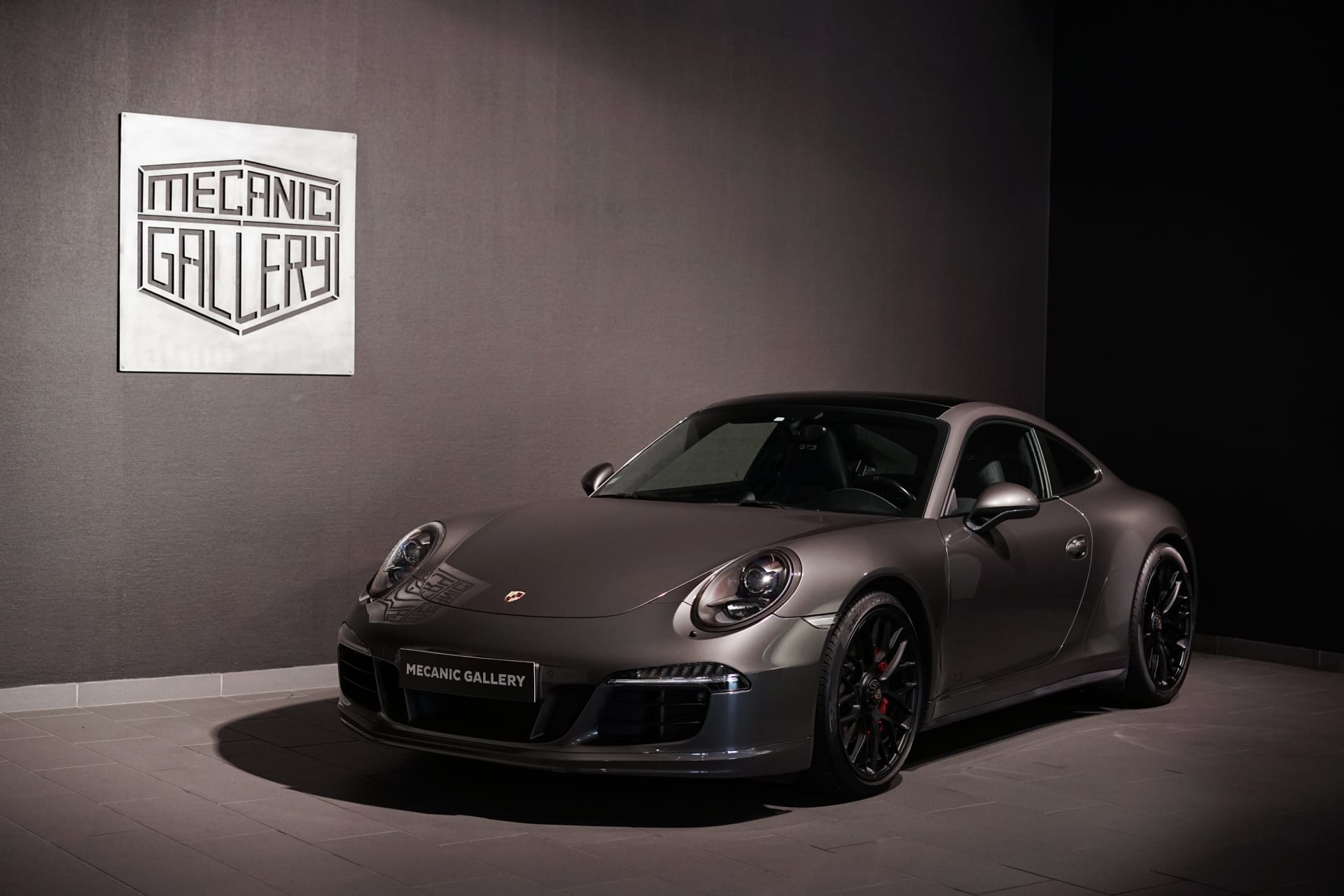 Porsche 991 Carrera 4 GTS - Photo 2