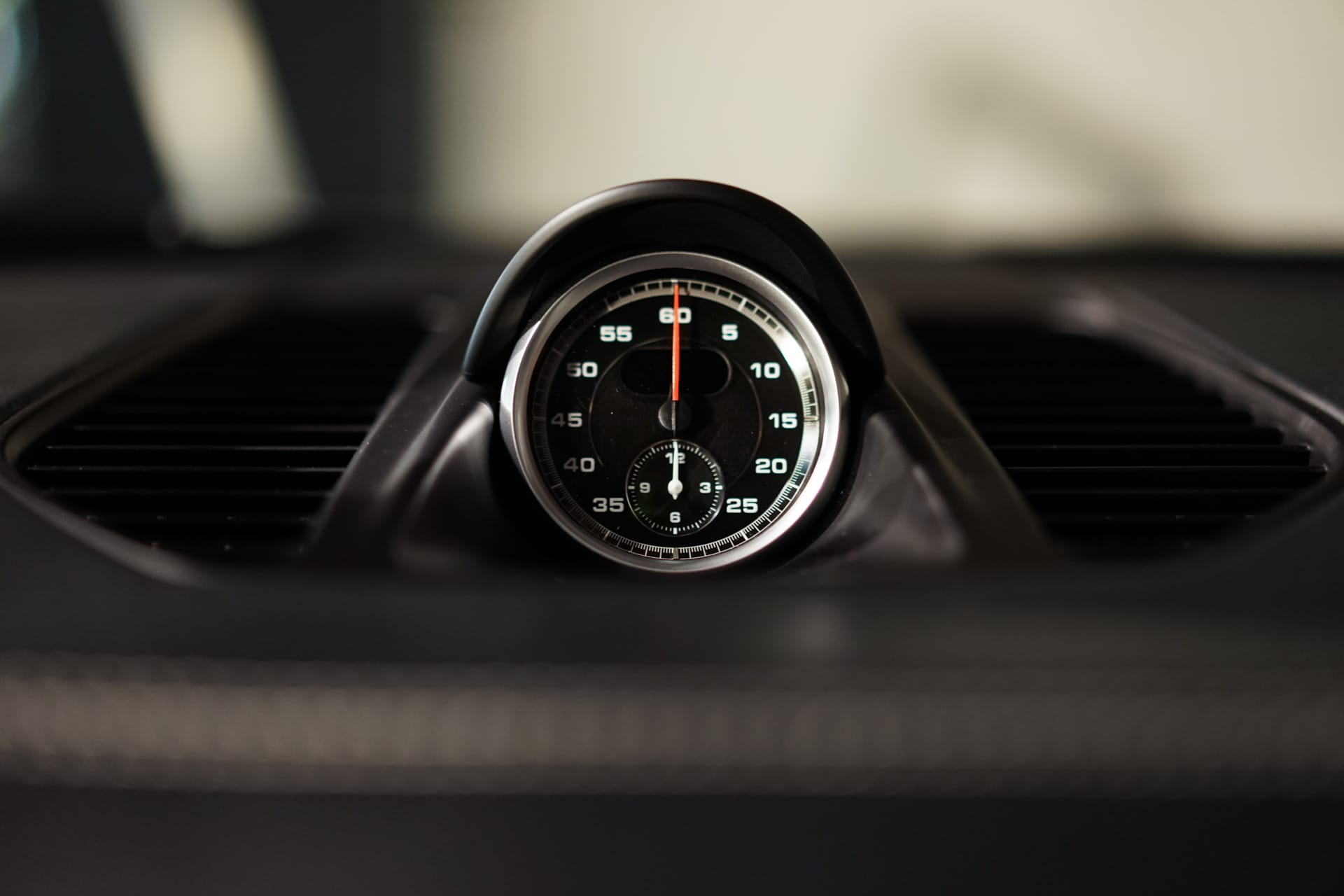 Porsche 991 Carrera 4 GTS - Photo 28