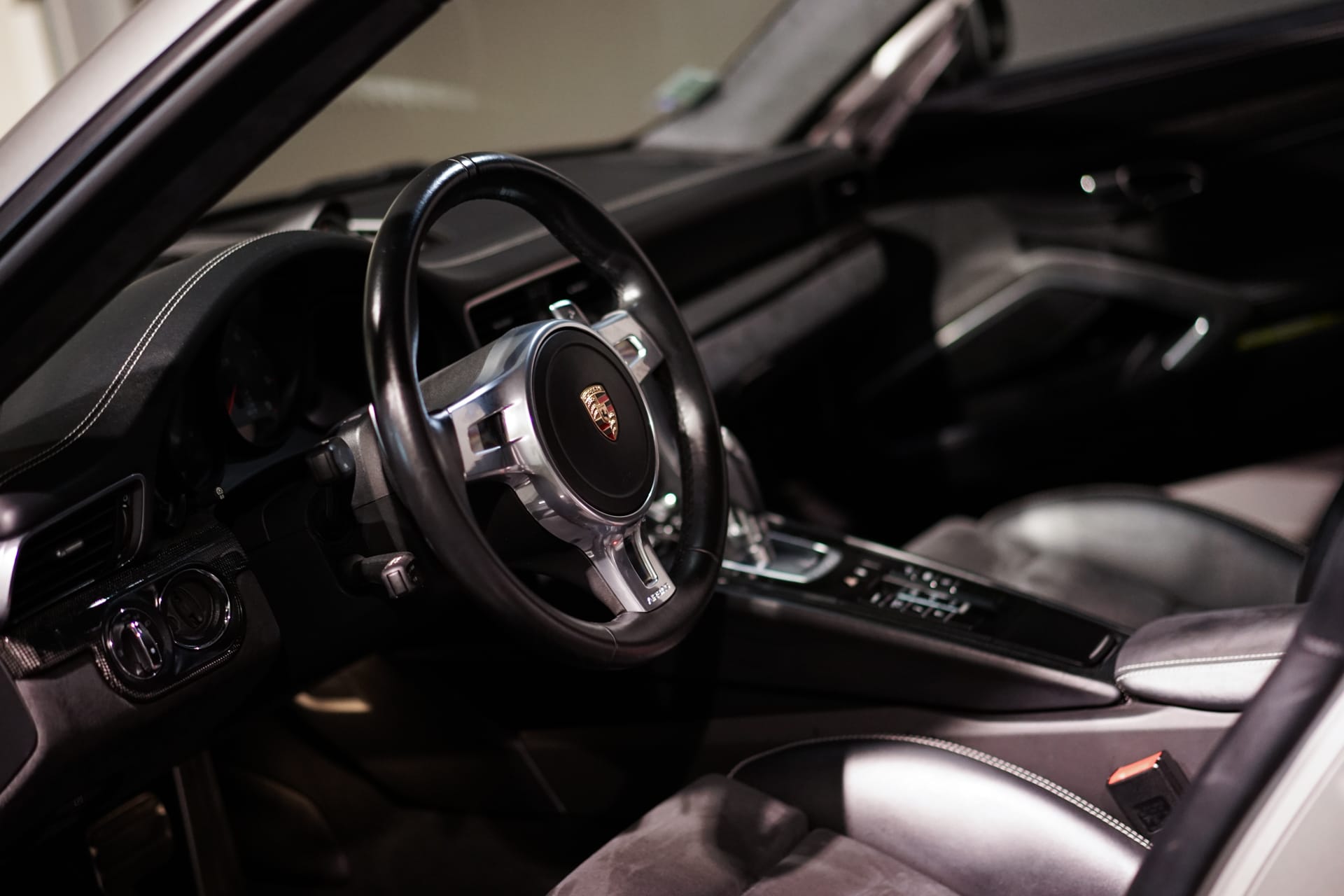 Porsche 991 Carrera 4 GTS - Photo 29