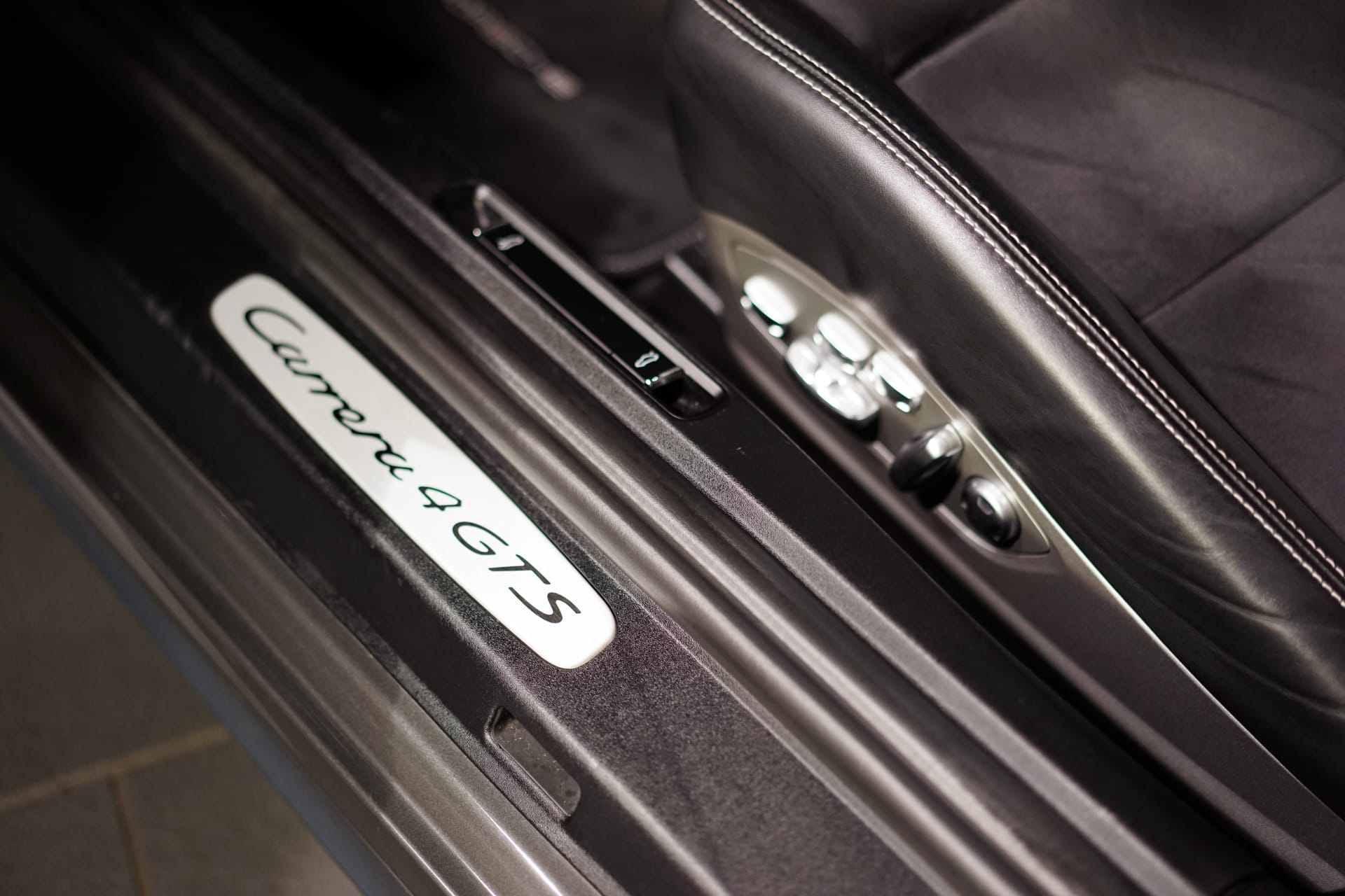 Porsche 991 Carrera 4 GTS - Photo 31