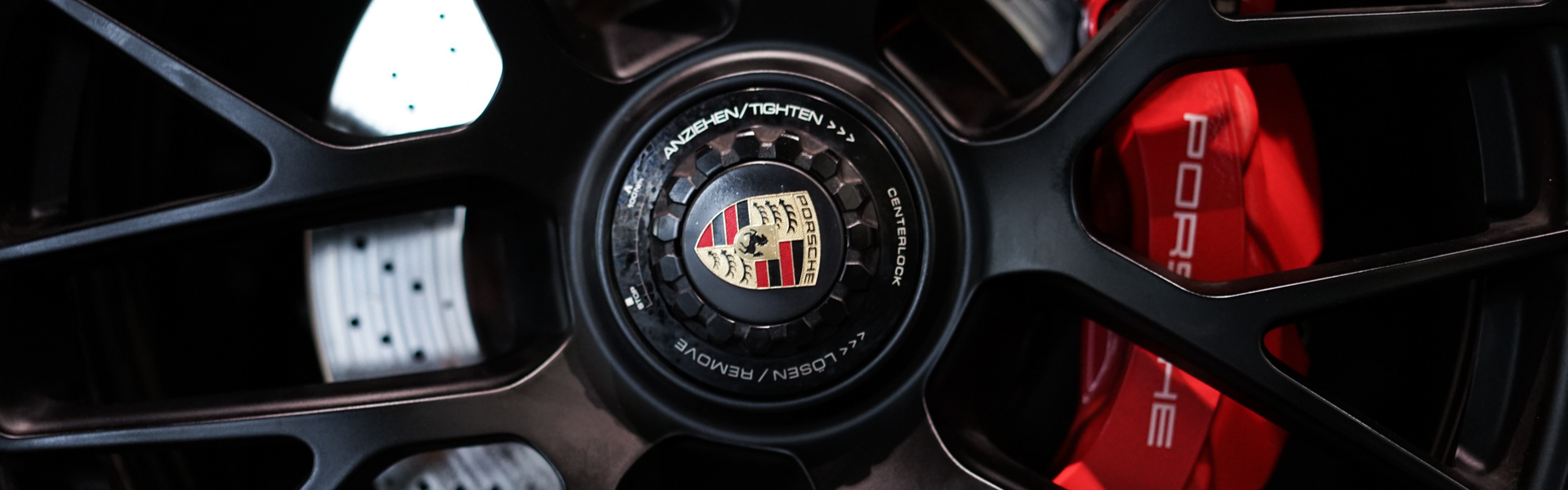 Porsche 991 Carrera 4 GTS - Photo 36