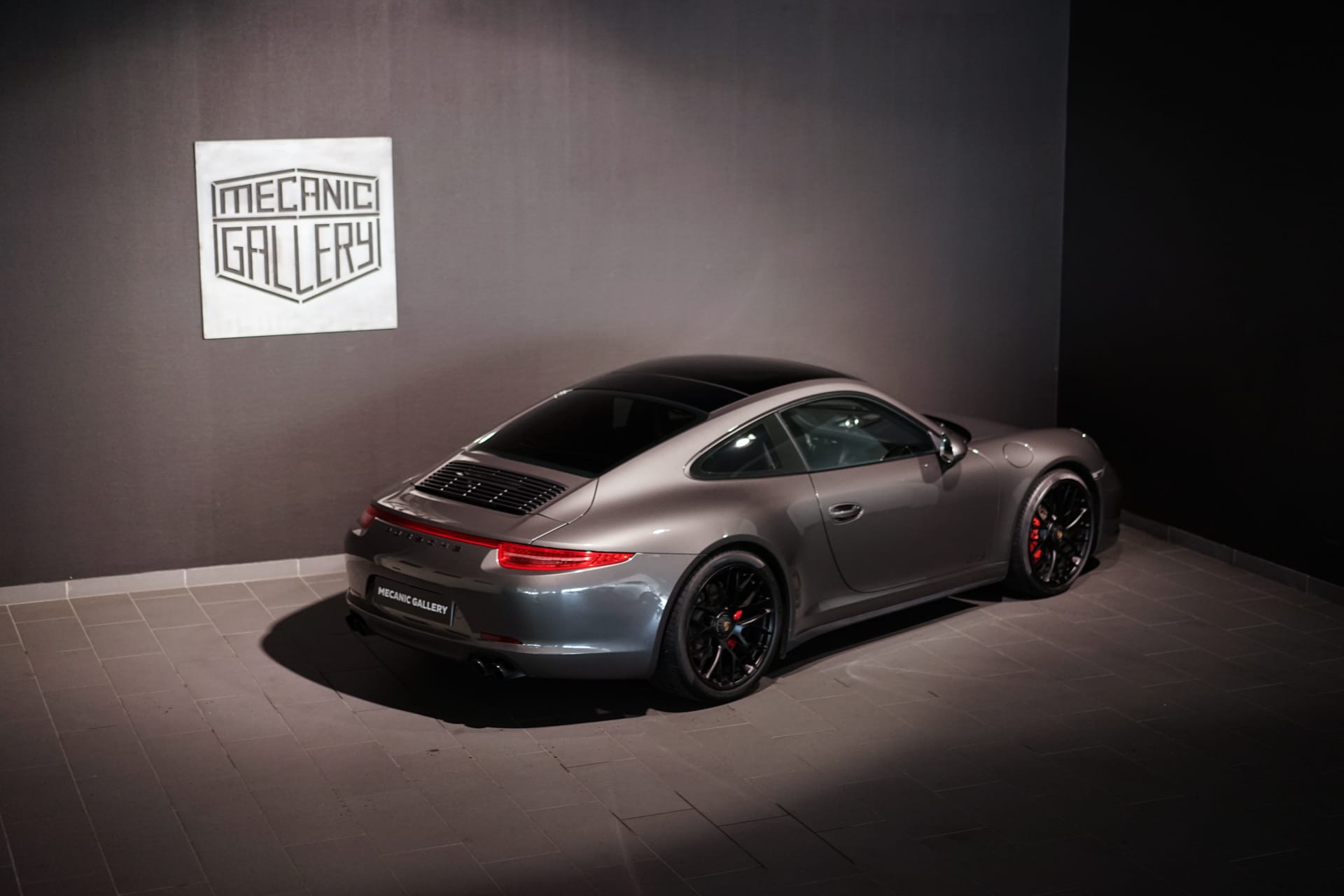 Porsche 991 Carrera 4 GTS - Photo 6