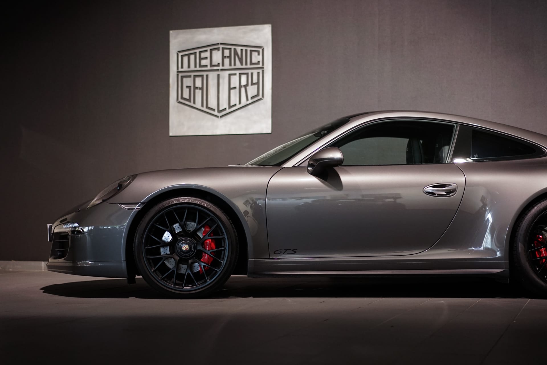 Porsche 991 Carrera 4 GTS - Photo 8