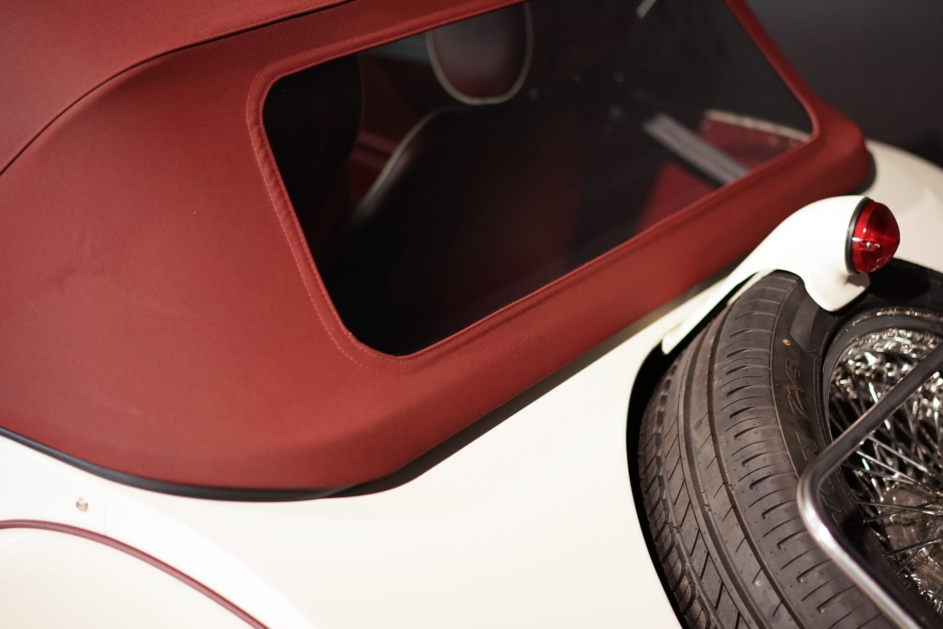 Morgan V6 Roadster 3.7 - Photo 30