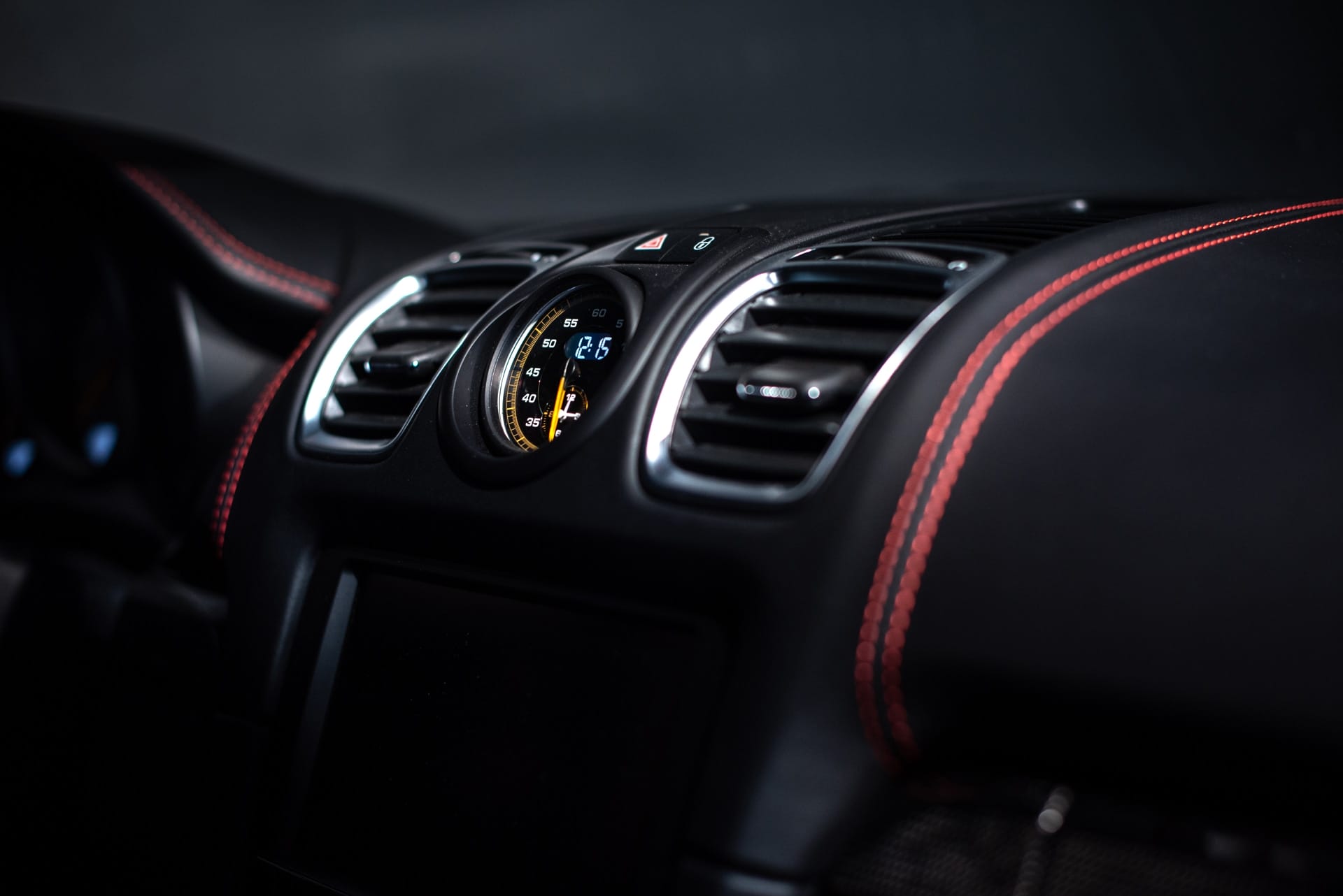 Porsche Cayman GT4 (Type 981) - Photo 29