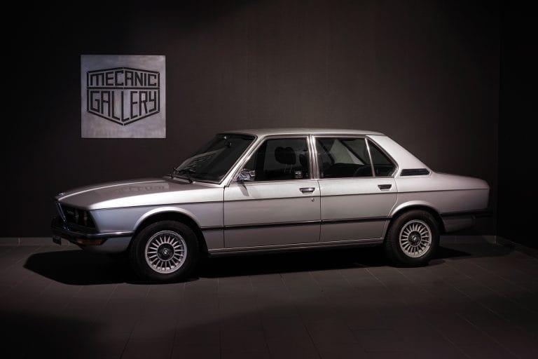BMW 528i E12 - Photo 1