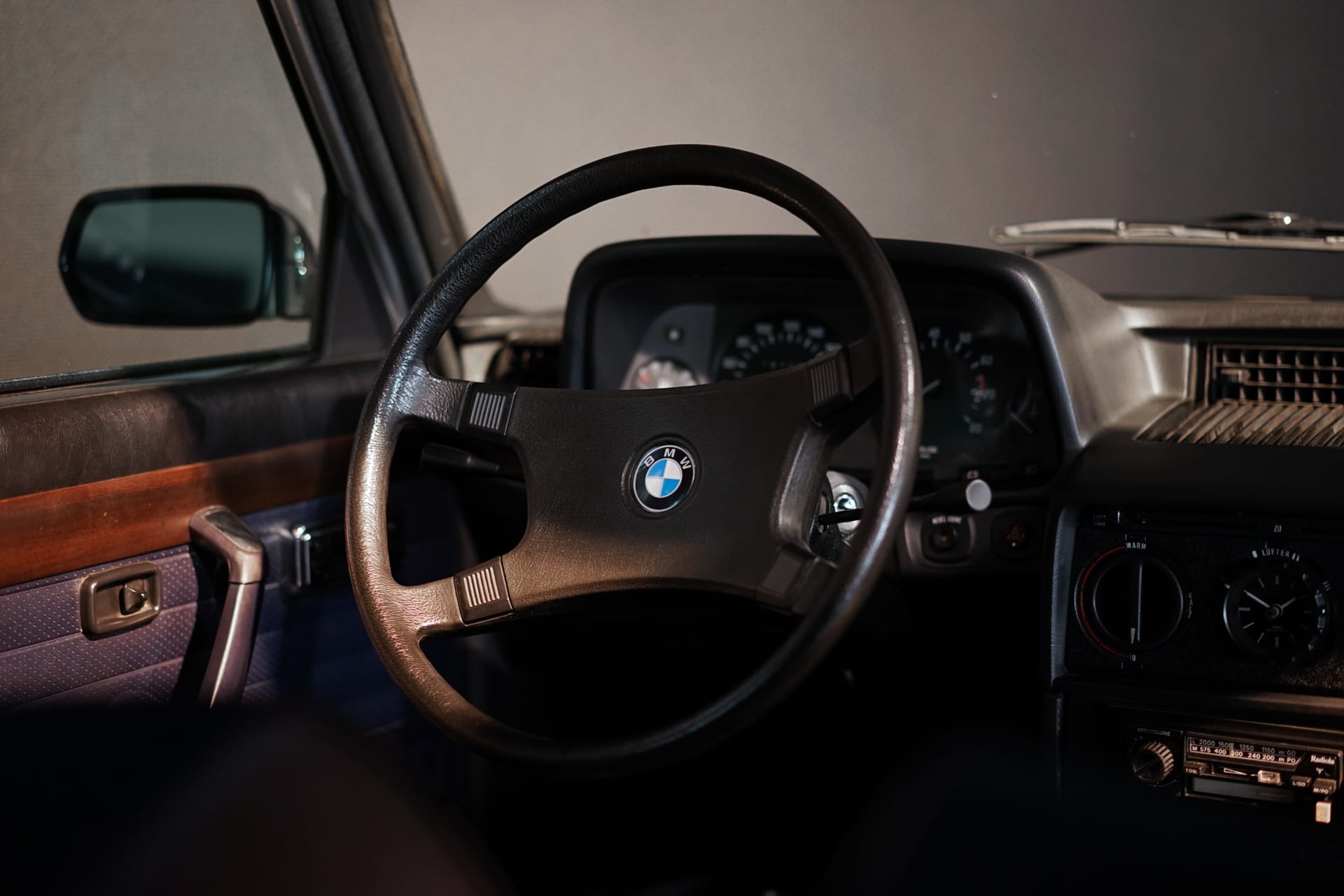 BMW 528i E12 - Photo 10