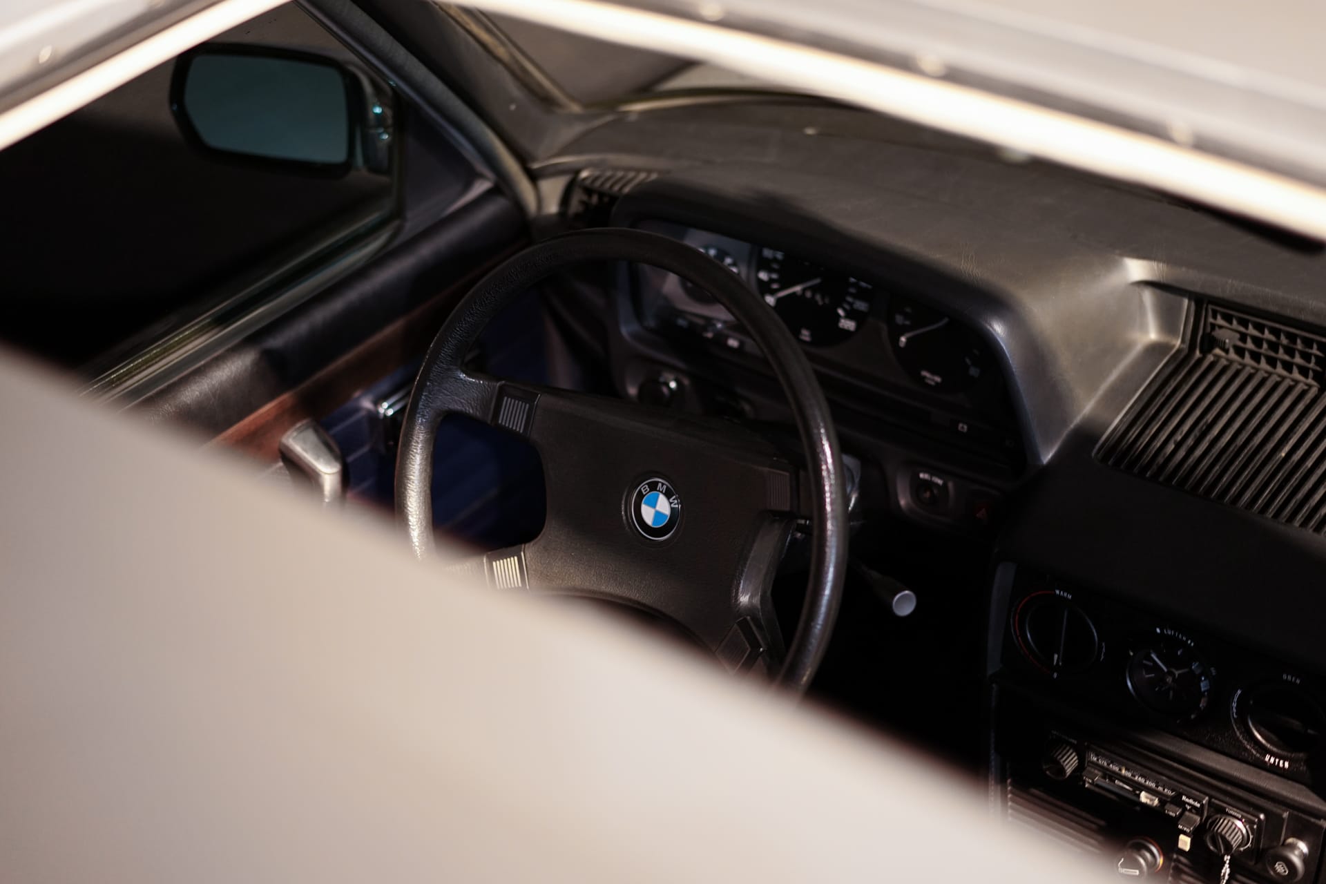 BMW 528i E12 - Photo 9