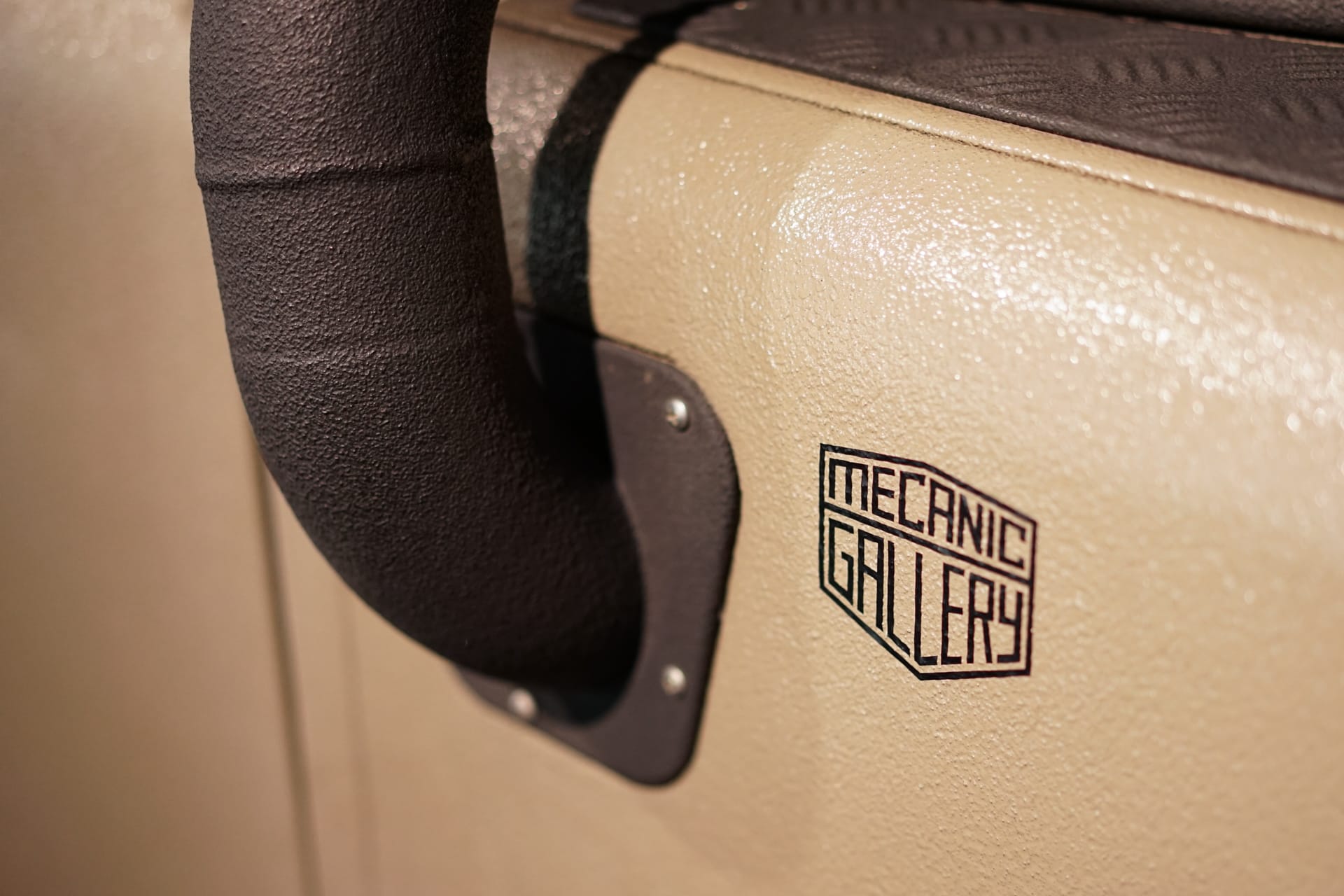 Land Rover Defender 130 TD5 - Photo 11