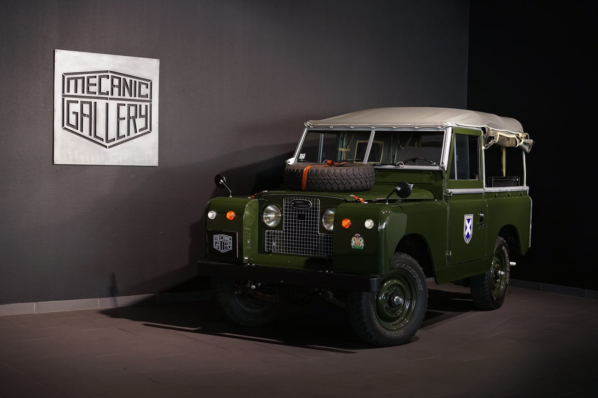 Land Rover 88 Série IIA - Photo 2