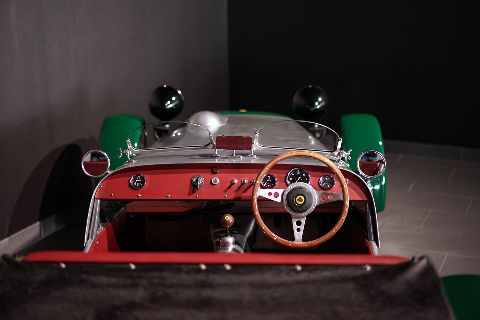 Lotus Seven S2 - Photo 17
