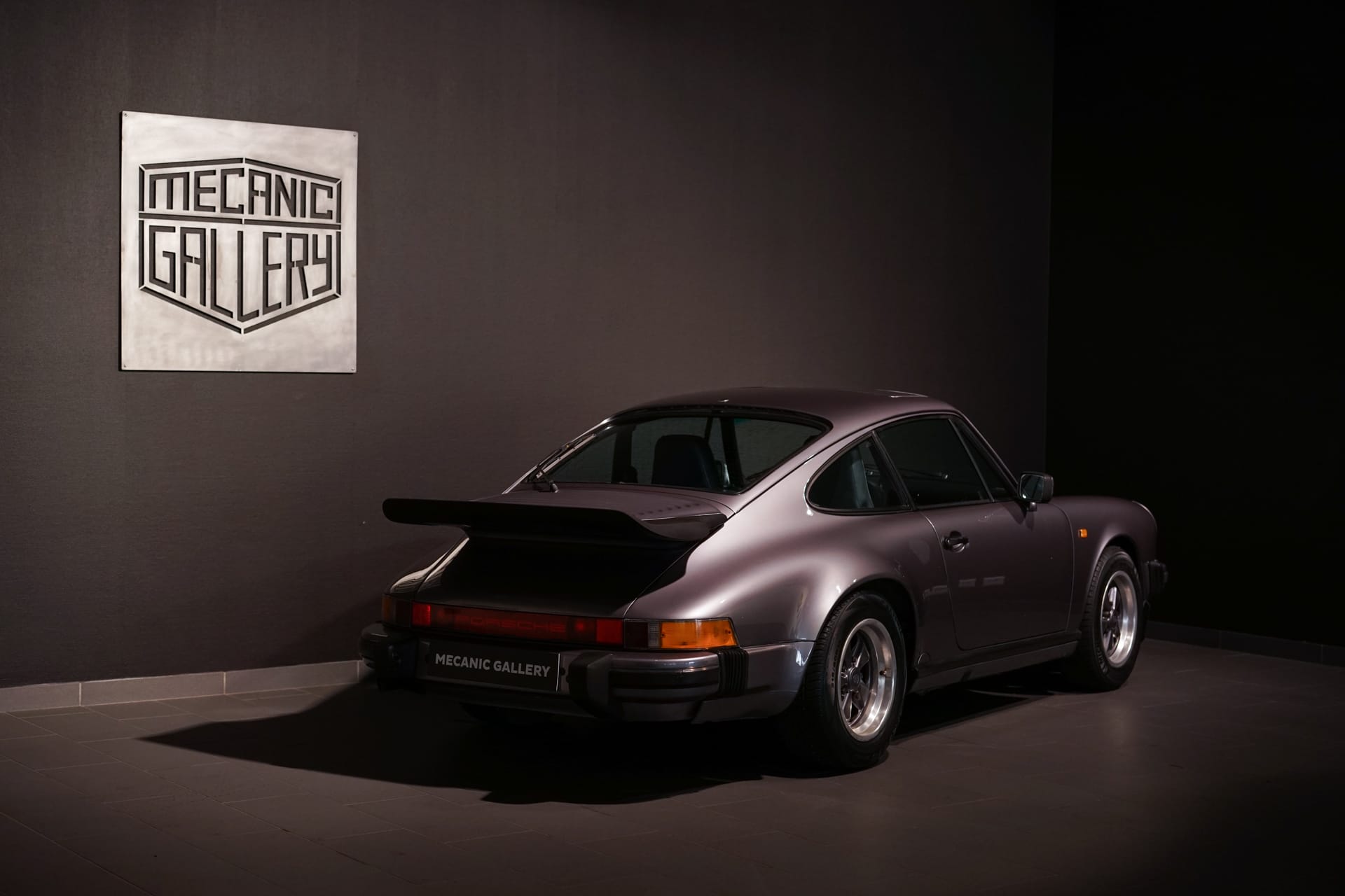 Porsche 911 3.2 Jubilé - Photo 3