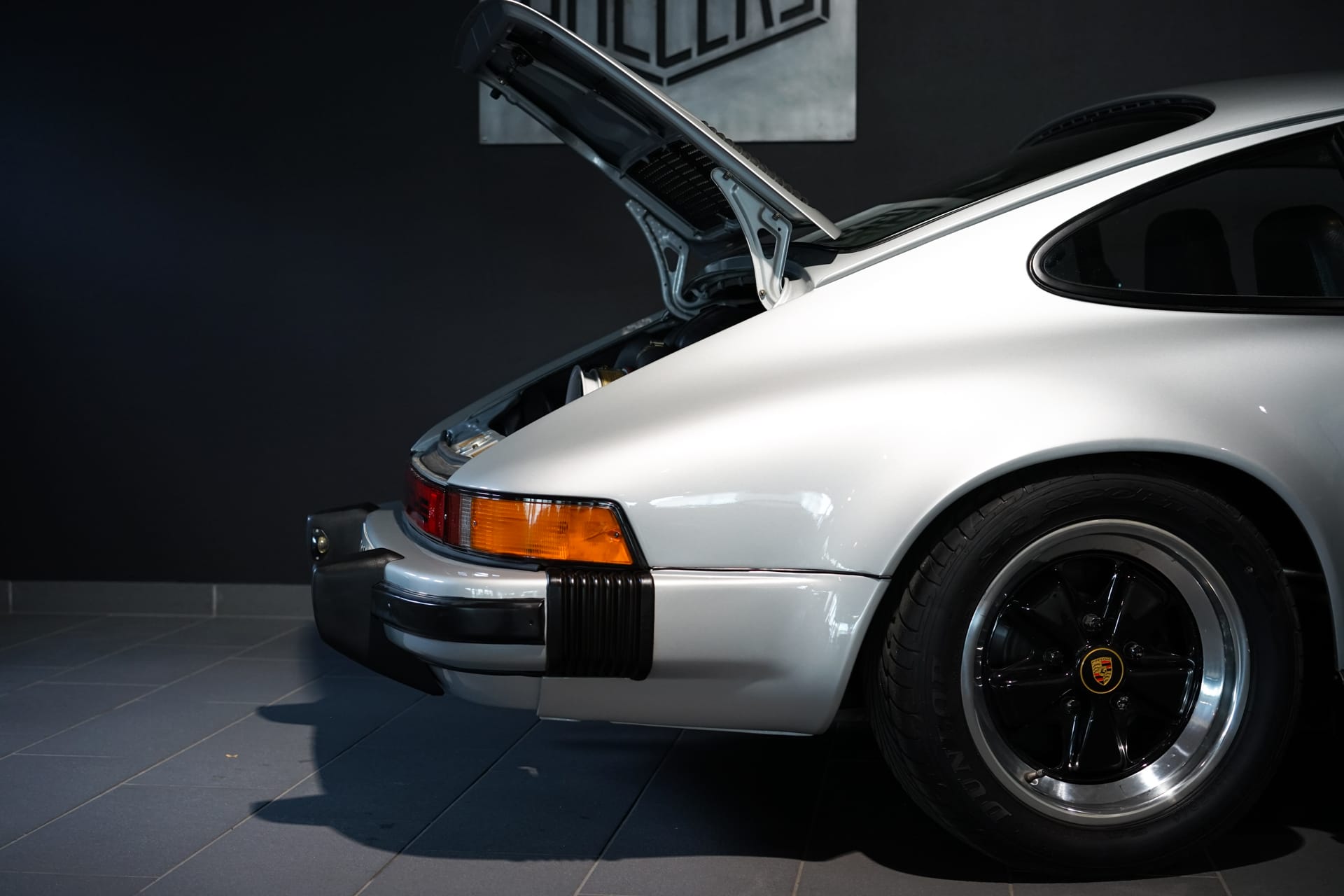 Porsche 911 Carrera 3.0 - Photo 5