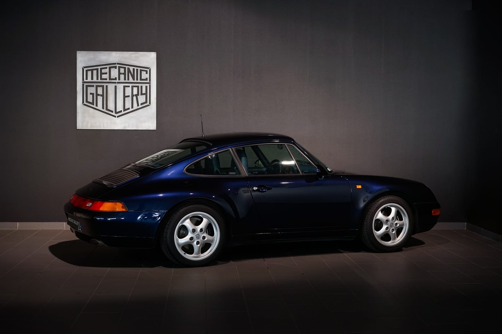 Porsche 993 Carrera 2 - Photo 4