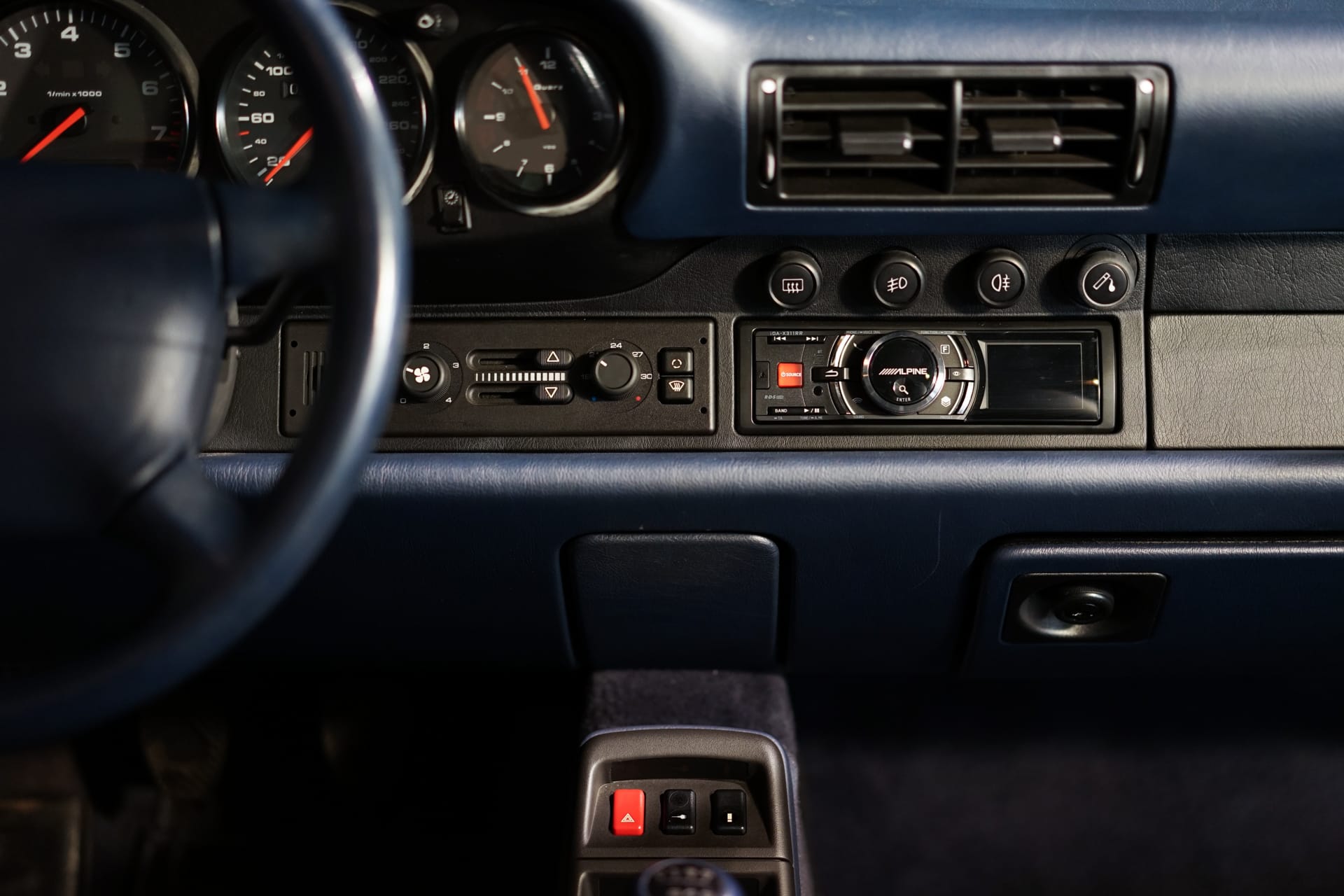 Porsche 993 Carrera 2 - Photo 20