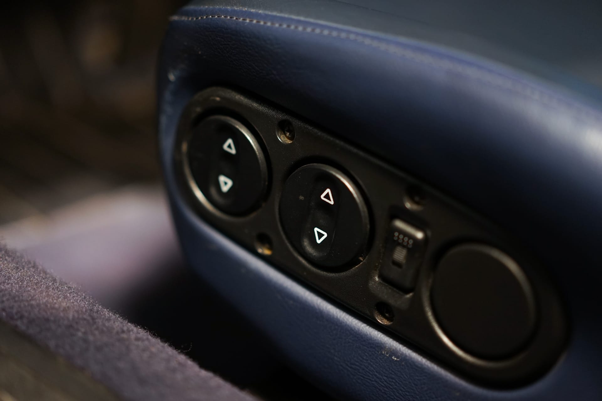 Porsche 993 Carrera 2 - Photo 23